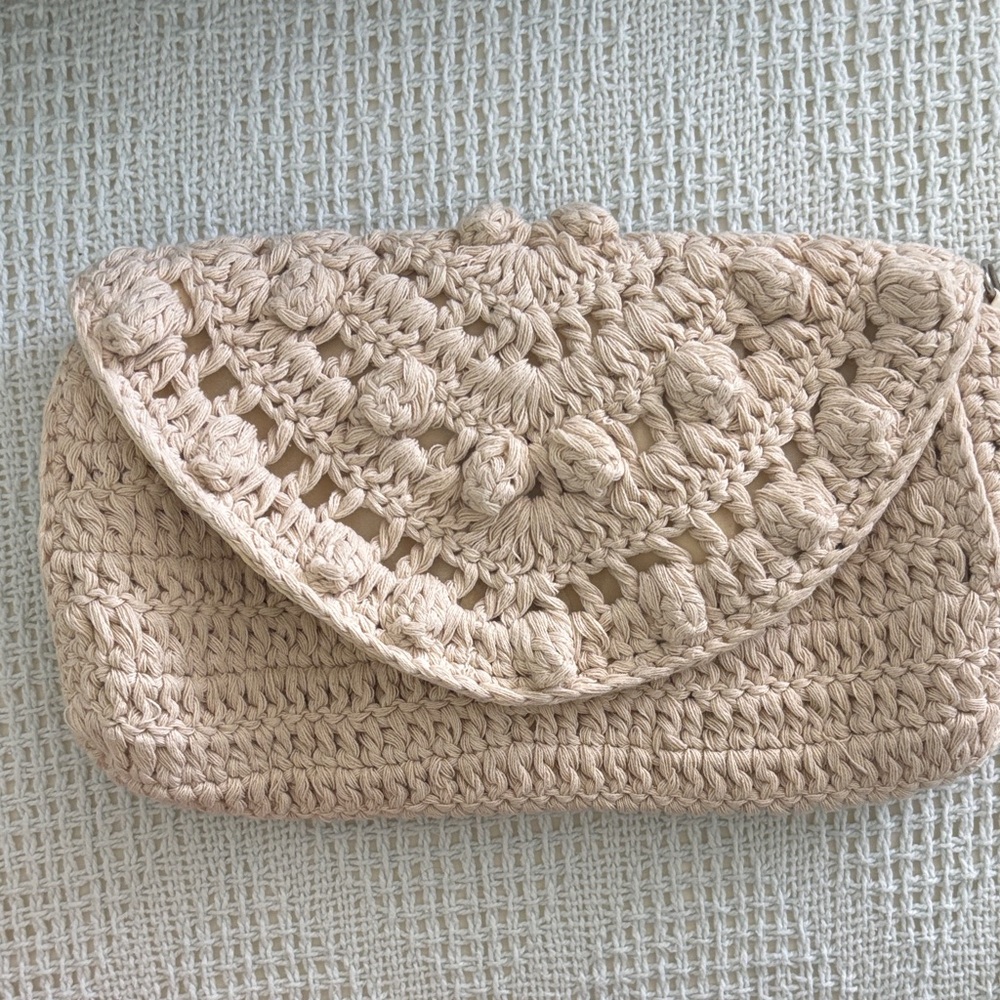Elegant Cream Crochet Clutch